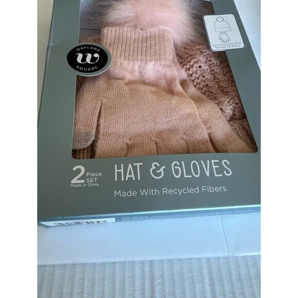 NIB Wayland Square Pink Knit Hat Glove 2 Piece Set Pom Pom Hat Texting Gloves - Picture 4 of 6